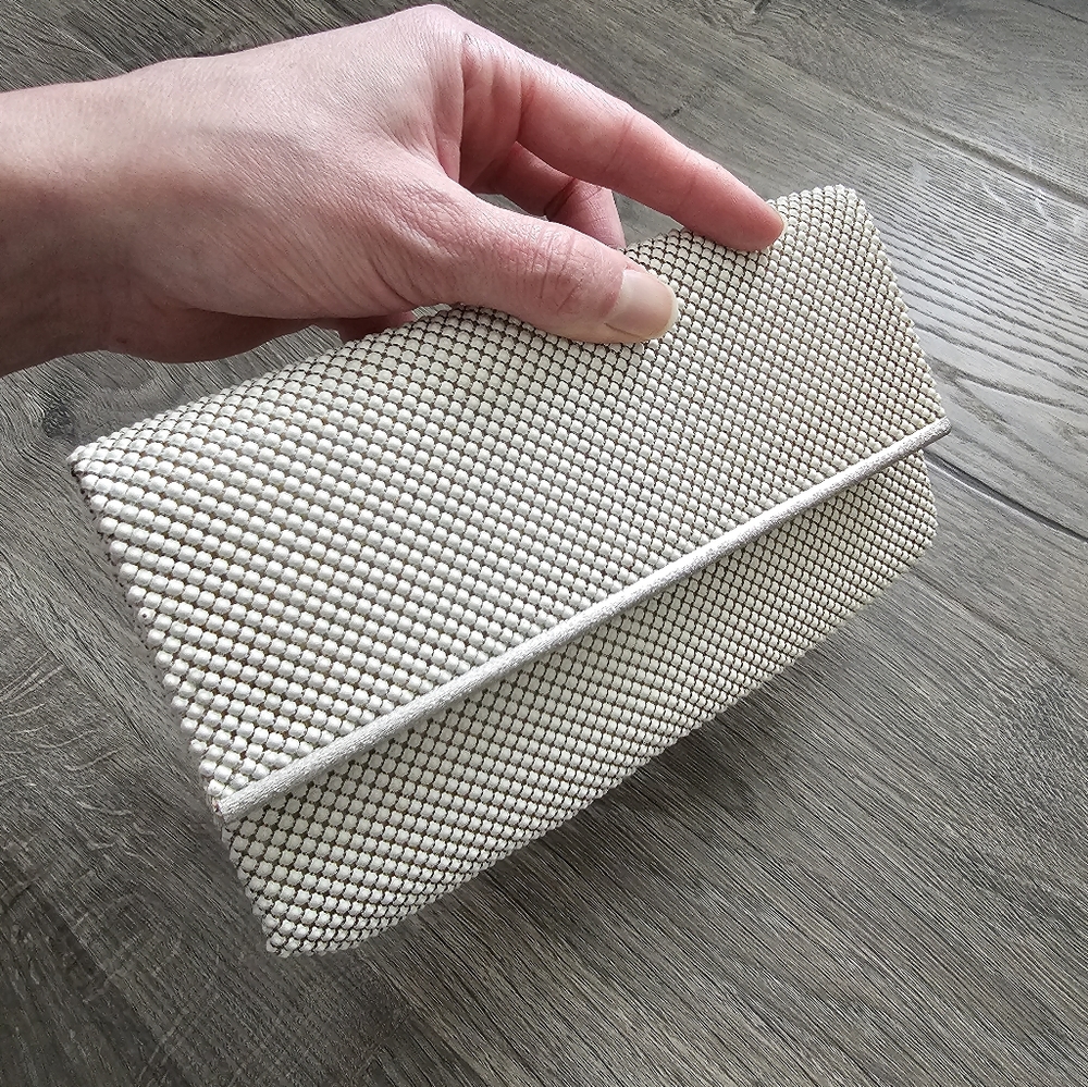Antique White Metal Mesh Vintage Clutch